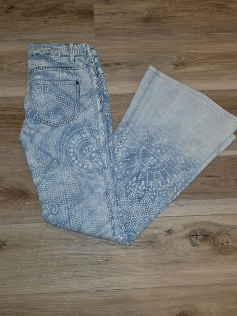 Free People Bali Flare - 26 - Picture 8 of 14